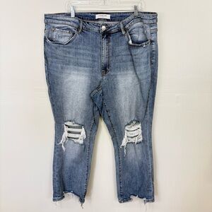 Lovervet Cropped Distressed Jeans in Blue E23